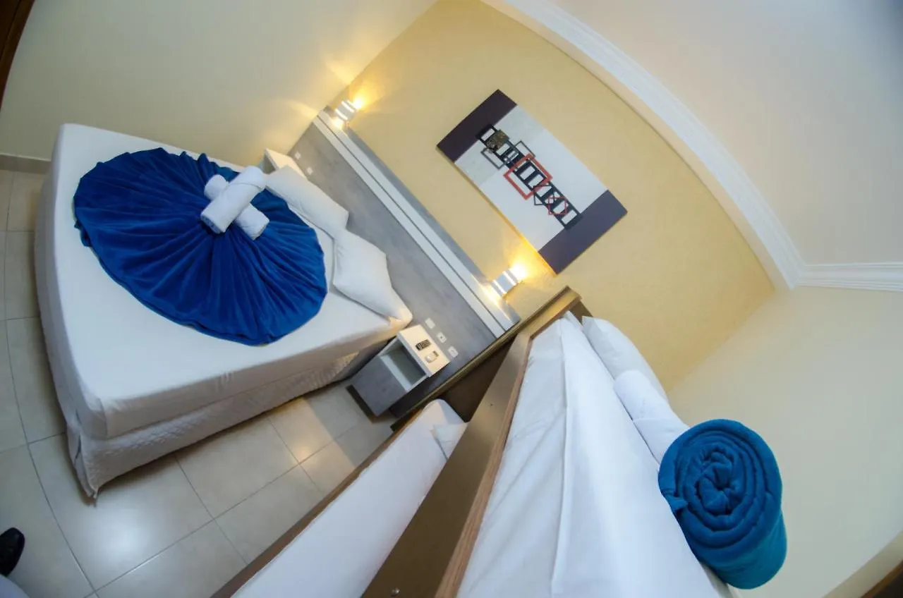 פנייה Villarejo Parque Hotel
